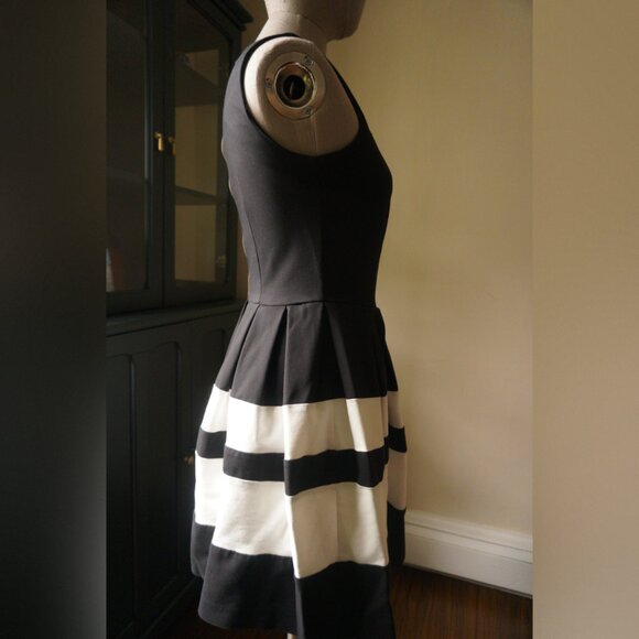🖤🤍 Closet London Black & White Striped Skater Dress - US 4 / UK 8 🤍🖤 - Picture 3 of 6